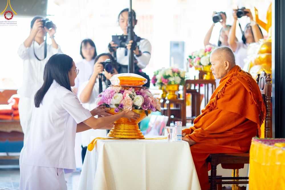ภาพ No.189321:พิธีทอดผ้าป่าทำนุบำรุงศาสนสถาน ในโครงการธรรมยาตรา กตัญญูบูชา มหาปูชนียาจารย์ พระมงคลเทพมุนี(สด จนฺทสโร) พระผู้ปราบมาร อนุสรณ์สถาน 7 แห่ง ปีที่ 13 ณ วัดใหม่นพรัตน์  ต.เนินพระปรางค์ อ.สองพี่น้อง จ.สุพรรณบุรี วันที่ 5 มกราคม พ.ศ. 2568