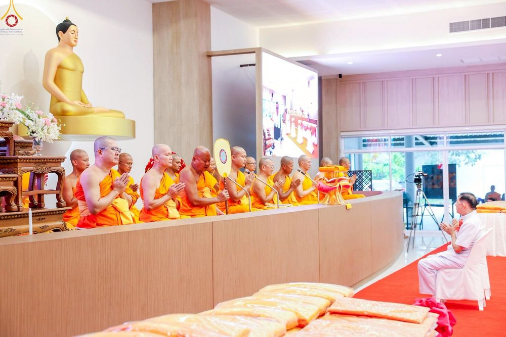 ภาพ No.268577:วันพฤหัสบดีที่ 23 ตุลาคม พ.ศ. 2568 พิธีทอดกฐินเพื่อสร้างสุขพิมาน ณ ศูนย์ปฏิบัติธรรมภาคใต้ บางกล่ำ สงขลา