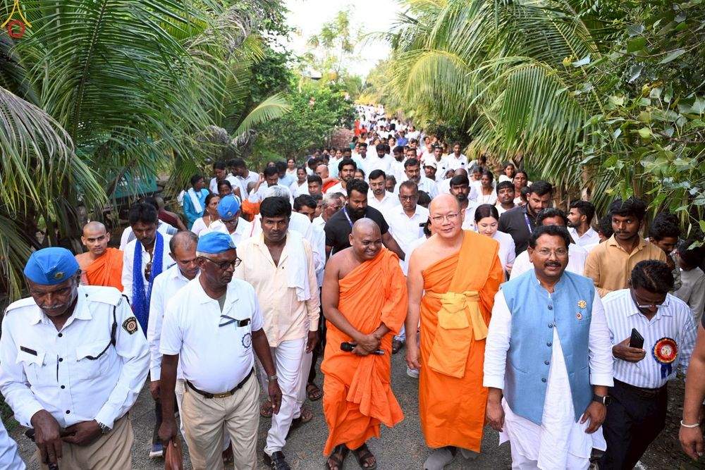 ภาพ No.263372:วันที่ 16 ตุลาคม พ.ศ. 2568 กฐินสมทบหลวงพ่อ ธัมมชโย ถวายแด่ วัดพุทธตรีรัตนะ วิหาร , เมือง ดร อัมเบ็ดการ์ นาการ์ นันเดท  รัฐมหาราษฎร์  ประเทศอินเดีย 