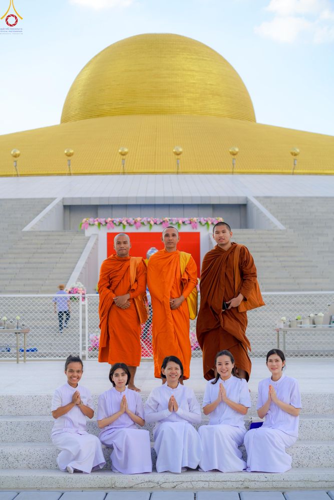 ภาพ No.330005:วันที่ 17-27 พฤษภาคม พ.ศ.2569 การต้อนรับชาวต่างชาติจากประเทศญี่ปุ่น เมียนมาร์ บังคลาเทศ อินเดีย เนปาล และศรีลังกา มาเยี่ยมชมและสักการะพระมหาธรรมกายเจดีย์ ณ วัดพระธรรมกาย