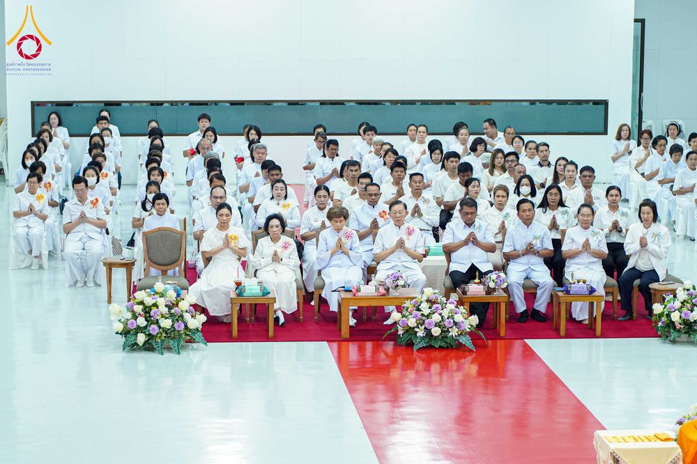 ภาพ No.316118:วันศุกร์ที่ 27 มีนาคม พ.ศ. 2569 พิธีบำเพ็ญกุศล คุณพ่อณรงค์ จินตมากุล  สิริอายุ 99 ปี 11 เดือน โยมบิดา พระครูปลัดรัตนวีรวัฒน์ (รังสฤษดิ์ อิทฺธิจินตโก) ที่ปรึกษาเจ้าคณะจังหวัดปทุมธานี เจ้าอาวาสวัดพระธรรมกาย  ณ ห้องปลูกศรัทธา 2 วัดพระธรรมกาย ปทุมธานี