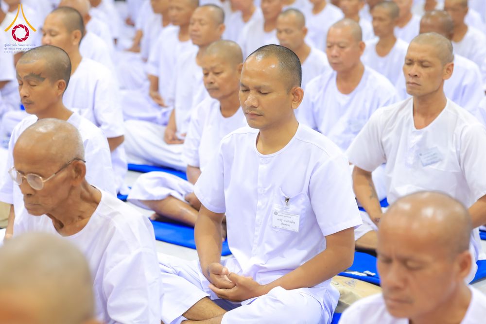 ภาพ No.285627:วันที่ 26-30  พฤศจิกายน พ.ศ. 2568  กิจกรรมสวดมนต์ นั่งสมาธิ ฟังธรรม ของนาคธรรมทายาท ในโครงการบวชบูชาธรรมมหาปูชนียาจารย์  ณ ศูนย์ปฏิบัติธรรมบุรีรัมย์ จ.บุรีรัมย์