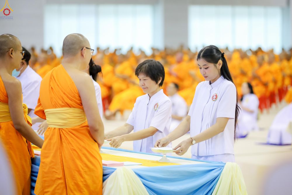 ภาพ No.339552:วันที่ 18 กรกฎาคม พ.ศ.2569 วันมหารำลึก ครั้งที่ 36 ณ ห้องแก้วสารพัดนึก 1 วัดพระธรรมกาย