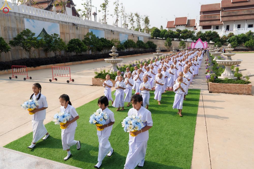 ภาพ No.317880:วันพุธที่ 1 เมษายน พ.ศ.2569  โครงการบรรพชาสามเณรภาคฤดูร้อน รุ่นที่ 33  ประจำปี ๒๕๖๙ บูชาธรรม 82 ปี หลวงพ่อธัมมชโย  ณ วัดบ้านขุน อำเภอฮอด จังหวัดเชียงใหม่