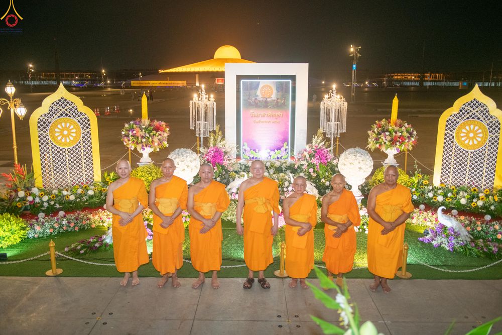 ภาพ No.342015:วันอาสาฬหบูชา 29 กรกฎาคม พ.ศ.2569 พิธีฉลองชัยสวดมนต์บท ธัมมจักกัปปวัตตนสูตร 8,578,000,000 จบ ณ วัดพระธรรมกาย