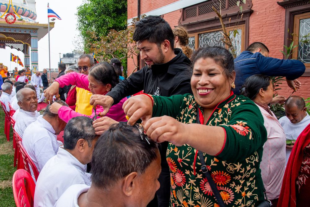 ภาพ No.313359:วันพุธที่ 11 มีนาคม พ.ศ. 2569 พิธีตัดปอยผมโครงการบรรพชาสามเณร  ณ วัดอเชศวร (Aksheswar Mahavihar) ประเทศเนปาล