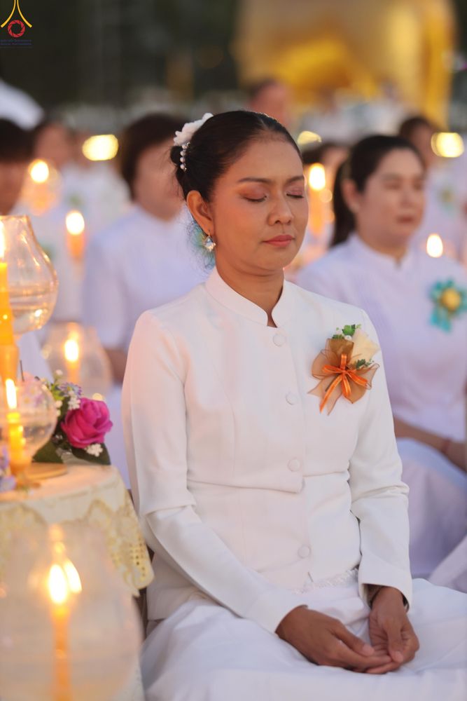 ภาพ No.302265:วันที่ 23 มกราคม พ.ศ. 2569 พิธีจุดประทีปธรรมถวายเป็นพุทธบูชา (ภาพชุดที่ 2) และบูชาธรรมมหาปูชนียาจารย์  ณ อนุสรณ์สถานลำดับที่ 5 สถานที่เผยแผ่วิชชาธรรมกายครั้งแรก อนุสรณ์สถานบางปลา วัดบางปลา อำเภอบางเลน จังหวัดนครปฐม ในโครงการธรรมยาตรา กตัญญูบูชา มหาปูชนีย