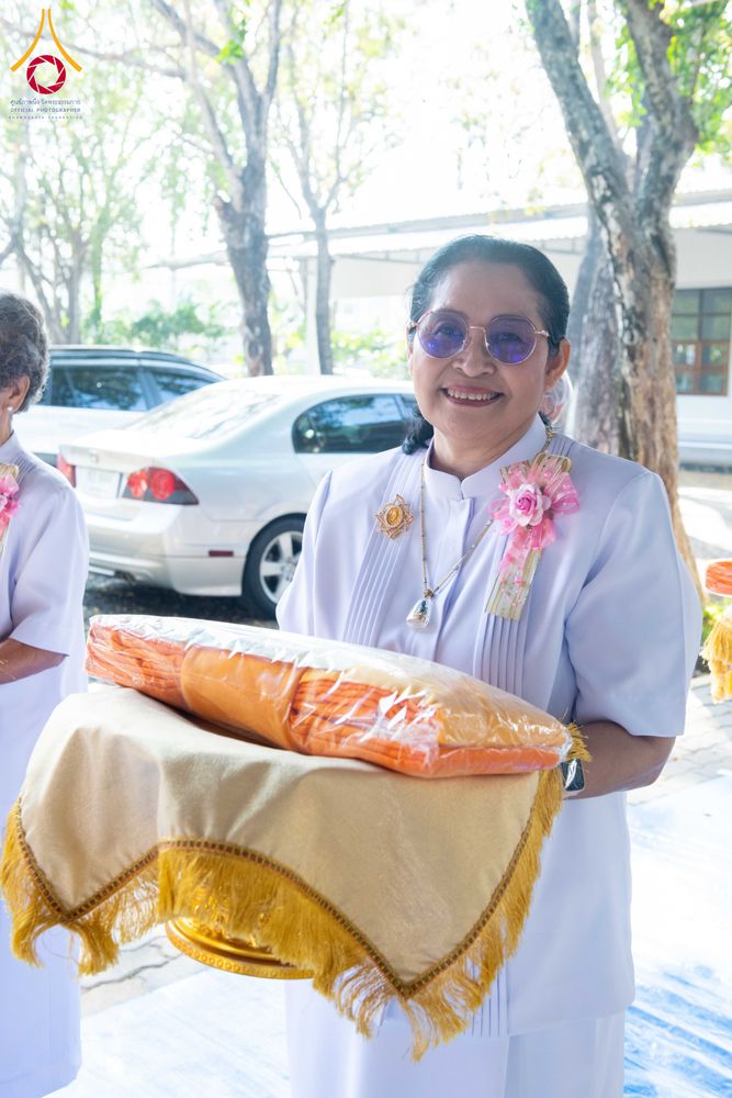 ภาพ No.278389:วันพุธที่ 10 ธันวาคม พ.ศ.2568  พิธีทอดผ้าป่าเพื่อสนับสนุนโครงการตักบาตรพระ 10,000 รูป เมืองกาญจนบุรี ณ อาคารปลูกศรัทธา วัดพระธรรมกาย