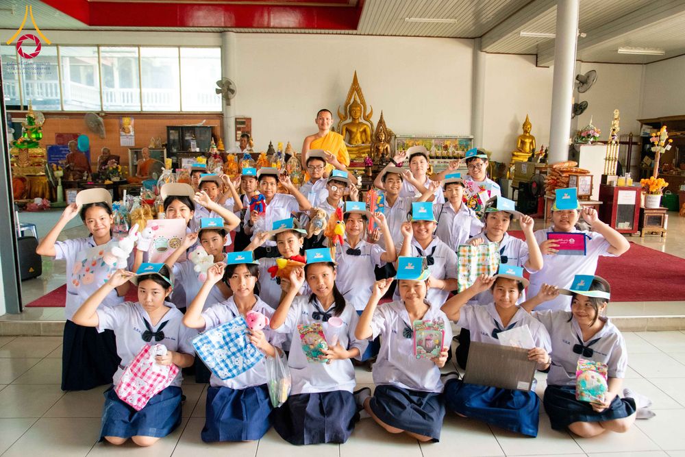 ภาพ No.305205:วันที่ 28 มกราคม พ.ศ. 2569 พิธีทอดผ้าป่าทำนุบำรุงศาสนสถาน ณ วัดเกิดการอุดม อ.คลองหลวง จ.ปทุมธานี ในโครงการธรรมยาตรา กตัญญูบูชา มหาปูชนียาจารย์ พระมงคลเทพมุนี(สด จนฺทสโร) พระผู้ปราบมาร อนุสรณ์สถาน 7 แห่ง ปีที่ 14