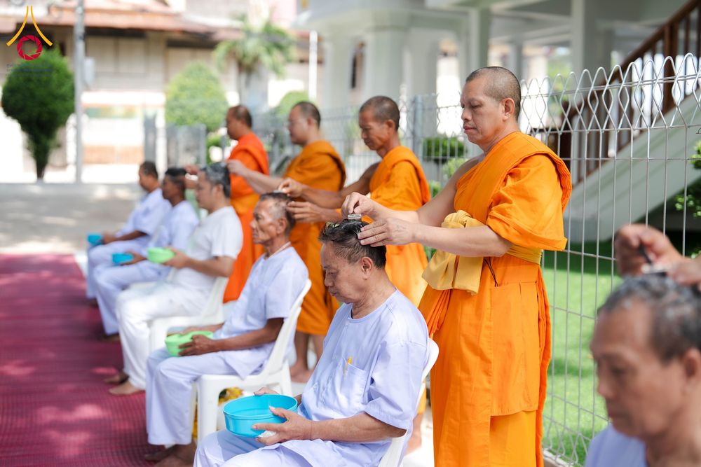 ภาพ No.341246:วันอาทิตย์ที่ 26 กรกฎาคม พ.ศ. 2569 ​โครงการอุปสมบทหมู่บูชาธรรมมหาปูชนียาจารย์ รุ่นที่ ๑ วัดกลางธนรินทร์ ต.บ้านแป้ง อ.พรหมบุรี จ.สิงห์บุรี