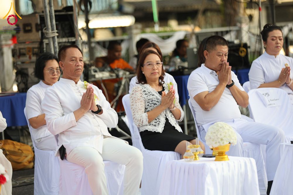 ภาพ No.310325:วันอาทิตย์ที่ 15 กุมภาพันธ์ พ.ศ. 2569 ตักบาตรพระ 1,000 รูป เมืองตรัง ปีที่ 2 ณ ลานพระบรมราชานุสาวรีย์ รัชกาลที่ 5 (หน้าศาลจังหวัดตรัง)อ.เมือง จ.ตรัง