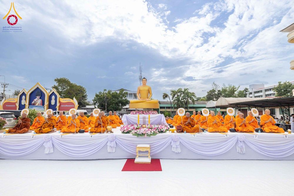 ภาพ No.347000:วันอาทิตย์ที่ 30 สิงหาคม พ.ศ. 2569  พิธีทำบุญตักบาตรพระ 123 รูป เนื่องในโอกาสครบรอบ 122 ปี แห่งการก่อตั้งอำเภอคลองหลวง จังหวัดปทุมธานี ณ บริเวณหน้าที่ว่าการอำเภอคลองหลวง