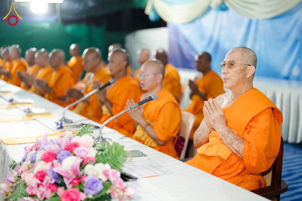 ภาพ No.299160:วันที่ 21 มกราคม พ.ศ. 2569 พิธีถวายภัตตาหารเป็นสังฆทาน แด่พระธรรมยาตรา ณ อนุสรณ์สถานบางปลา วัดบางปลา อำเภอบางเลน จังหวัดนครปฐม ในโครงการธรรมยาตรา กตัญญูบูชา มหาปูชนียาจารย์ พระมงคลเทพมุนี(สด จนฺทสโร) พระผู้ปราบมาร อนุสรณ์สถาน 7 แห่ง ปีที่ 14