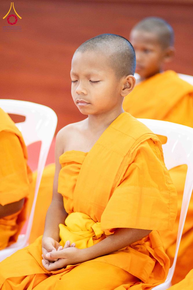 ภาพ No.321834:วันที่ 12 เมษายน พ.ศ.2569 ตักบาตรสงกรานต์ฉลองสามเณรใหม่  ณ ศูนย์ปฏิบัติธรรมระยอง(บ้านช่องลม)