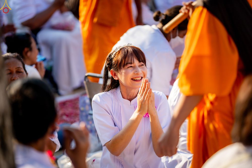 ภาพ No.295335:วันที่ 16 มกราคม พ.ศ. 2569 พิธีต้อนรับพระธรรมยาตรา อนุสรณ์สถานลำดับที่ 4 (ภาพชุดที่ 2) สถานที่เกิดด้วยกายธรรม ณ วัดโบสถ์บน ต.บางคูเวียง จ.นนทบุรี ในโครงการธรรมยาตรา กตัญญูบูชา มหาปูชนียาจารย์ พระมงคลเทพมุนี(สด จนฺทสโร) พระผู้ปราบมาร อนุสรณ์สถาน 7 แห่ง ปี