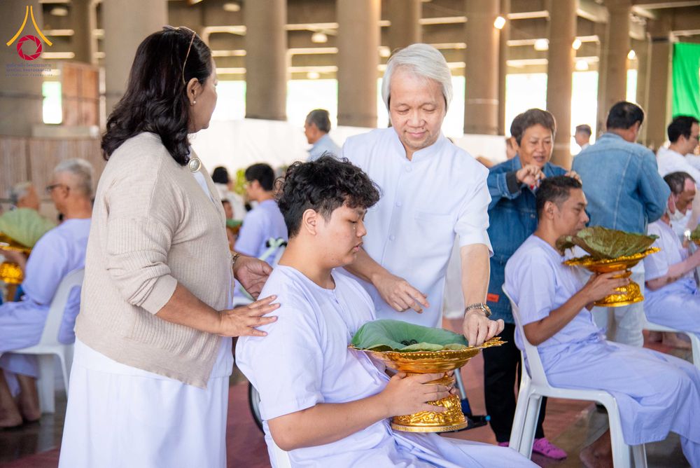 ภาพ No.293610:วันที่ 10 มกราคม พ.ศ. 2569 พิธีปลงผมธรรมทายาทบูชาธรรม 117  ปี คุณยายอาจารย์ฯ ณ วิหารคด วัดพระธรรมกาย ปทุมธานี