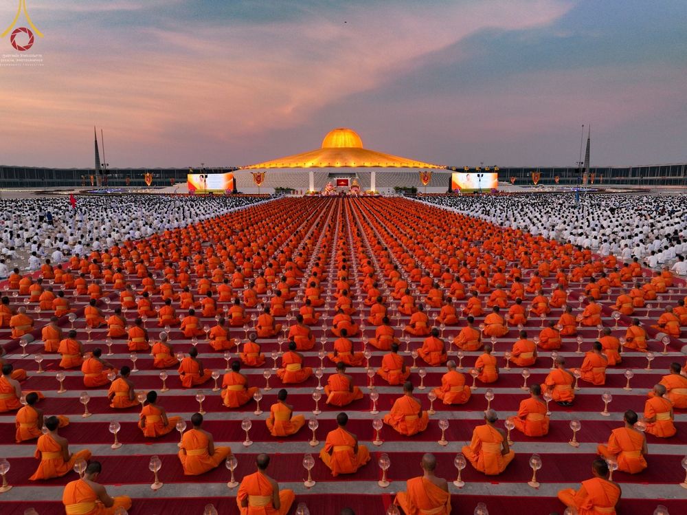 ภาพ No.75239:พิธีจุดประทีปถวายเป็นพุทธบูชา และบูชาธรรมมหาปูชนียาจารย์ ในโครงการธรรมยาตรากตัญญูบูชา มหาปูชนียาจารย์ พระมงคลเทพมุนี(สด จนฺทสโร) พระผู้ปราบมาร ปีที่ 11 ณ อนุสรณ์สถานลำดับที่ 7 สถานที่ขยายวิชชาธรรมกาย วัดพระธรรมกาย จ.ปทุมธานี วันที่ 31 มกราคม พ.ศ. 2566