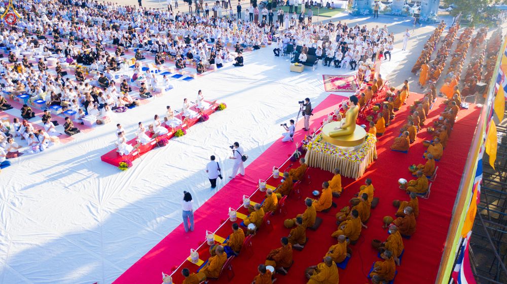 ภาพ No.280226:วันอังคารที่ ๓๐ ธันวาคม พ.ศ. ๒๕๖๘ พิธีตักบาตรพระ ๑,๐๖๙ รูป จังหวัดกาฬสินธุ์   ณ บริเวณสนามหน้าศาลากลาง จังหวัดกาฬสินธุ์ (หลังเก่า)