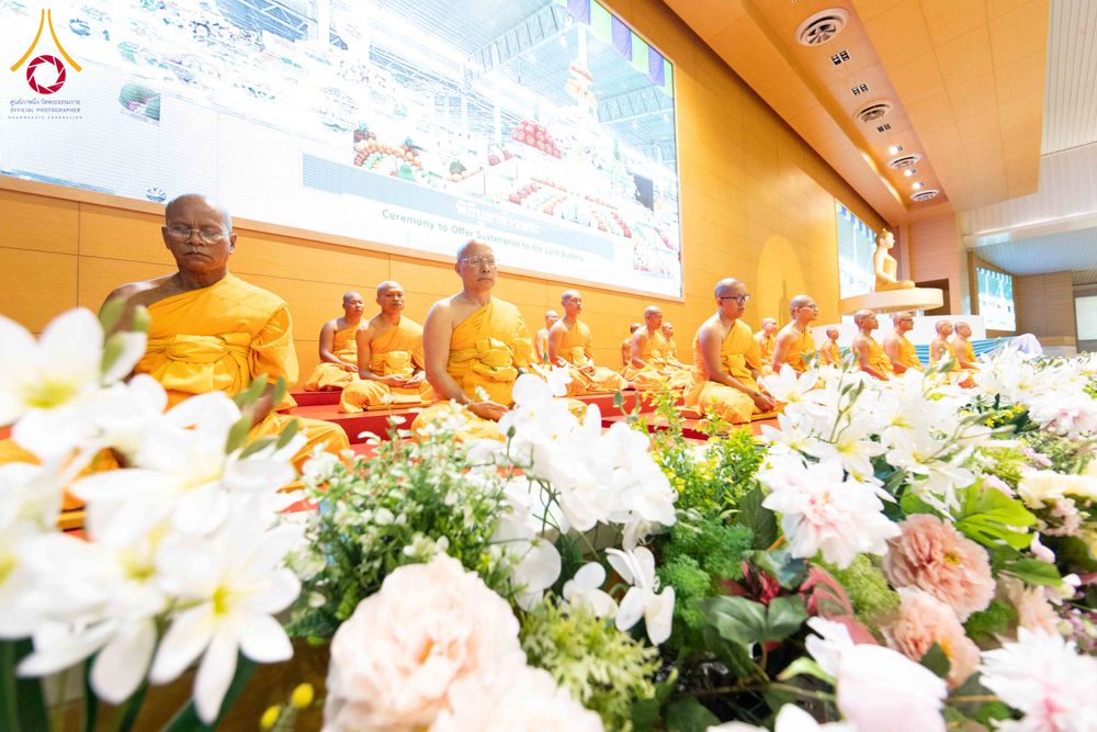 ภาพ No.308370:วันที่ 1  กุมภาพันธ์ พ.ศ. 2569 พิธีบูชาข้าวพระอาทิตย์ต้นเดือน ณ สภาธรรมกายสากล วัดพระธรรมกาย