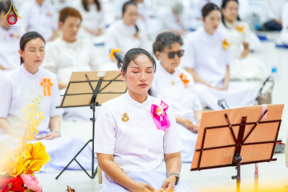 ภาพ No.315633:วันอาทิตย์ ที่ 22 มีนาคม พ.ศ. 2569 พิธีทอดผ้าป่าฉลองพระประธาน พิธีประดิษฐานพระบรมสารีริกธาตุในองค์พระประธาน พิธีจารึกชื่อบรรจุในแผ่นฌาน ณ ศูนย์ปฏิบัติธรรมสมุทรปราการ (บางบ่อ)