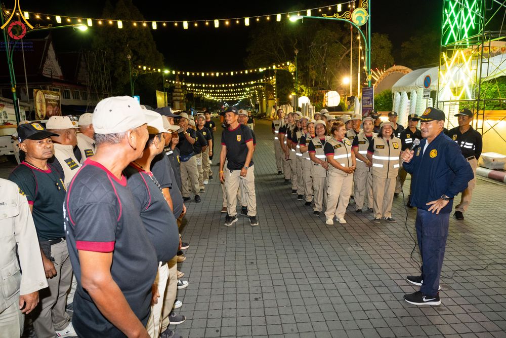 ภาพ No.311126:วันเสาร์ที่ 28 กุมภาพันธ์ พ.ศ. 2569 พิธีตักบาตรพระมหากุศล 11,250 รูป เฉลิมฉลอง 1,250 ปีศรีธรรมราชเจดีย์ สู่มรดกโลก ณ ถนนราชดำเนิน บริเวณหน้าวัดพระมหาธาตุวรมหาวิหาร อ.เมือง จ.นครศรีธรรมราช