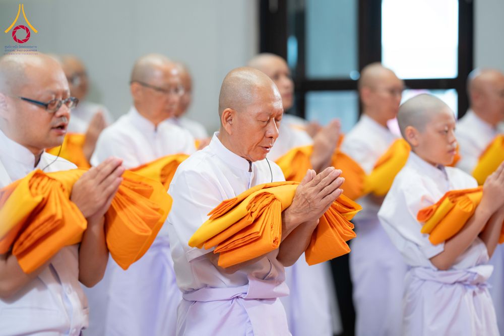 ภาพ No.286690:วันเสาร์ที่ 12 กรกฏาคม พ.ศ.2568 พิธีบรรพชาอุปสมบท  โครงการบรรพชาอุปสมบทหมู่ ธรรมทายาทนานาชาติ(ภาคภาษาจีน), โครงการบรรพชาสามเณร โรงเรียนนานาชาติ รุ่นที 14