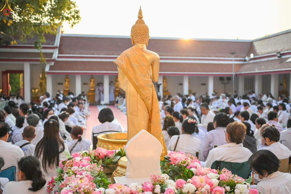ภาพ No.294416:วันที่ 14 มกราคม พ.ศ. 2569 พิธีตักบาตรพระธรรมยาตรา ณ วัดสองพี่น้อง ต.ต้นตาล อ.สองพี่น้อง จ.สุพรรณบุรี ในโครงการธรรมยาตรา กตัญญูบูชา มหาปูชนียาจารย์ พระมงคลเทพมุนี(สด จนฺทสโร) พระผู้ปราบมาร อนุสรณ์สถาน 7 แห่ง ปีที่ 14