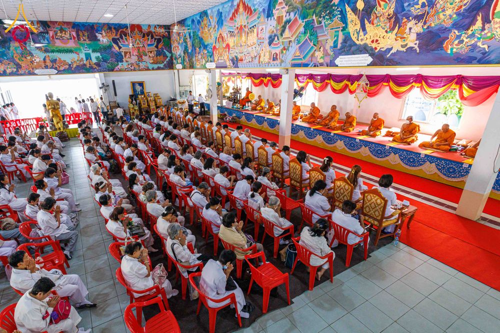 ภาพ No.295697:วันที่ 15 มกราคม พ.ศ. 2569 พิธีทอดผ้าป่าทำนุบำรุงศาสนสถาน ณ วัดโบสถ์บน ต.บางคูเวียง จ.นนทบุรี อนุสรณ์สถานลำดับที่ 4 สถานที่เกิดด้วยกายธรรม ในโครงการธรรมยาตรา กตัญญูบูชา มหาปูชนียาจารย์ พระมงคลเทพมุนี(สด จนฺทสโร) พระผู้ปราบมาร อนุสรณ์สถาน 7 แห่ง ปีที่ 14