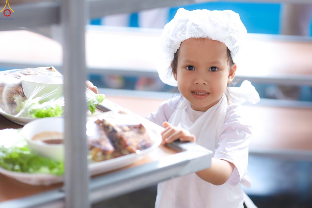 ภาพ No.325738:วันที่ 22 เมษายน พ.ศ.2569(วันคุ้มครองโลก) งานถวายมหาสังฆทาน 40,000 กว่าวัดทั่วประเทศ เจ้าหน้าที่ สาธุชน ร่วมใจจัดเตรียมภัตตาหารเพล (ชุด 2)