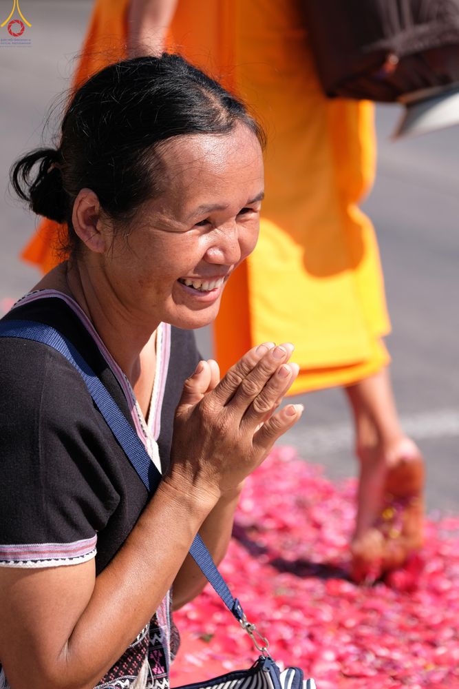 ภาพ No.304252:วันที่ 25 มกราคม พ.ศ. 2569 พิธีต้อนรับพระธรรมยาตรา  รร.สามัคคีราษฏร์บำรุง-วัดพระธรรมกาย ในโครงการธรรมยาตรา กตัญญูบูชา มหาปูชนียาจารย์ พระมงคลเทพมุนี(สด จนฺทสโร) พระผู้ปราบมาร อนุสรณ์สถาน 7 แห่ง ปีที่ 14