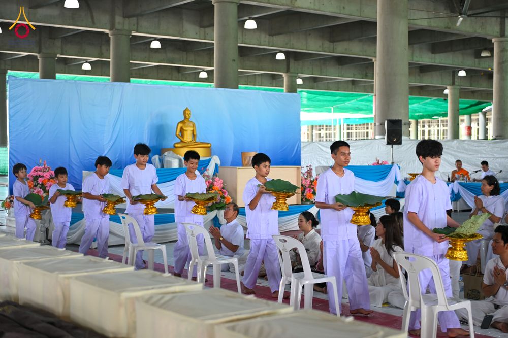 ภาพ No.338159:วันอาทิตย์ต้นเดือน 5 กรกฎาคม พ.ศ.2569 พิธีตัดปอยผมสามเณรนานาชาติ AEC & WAB รุ่นที่ 1 ณ วัดพระธรรมกาย