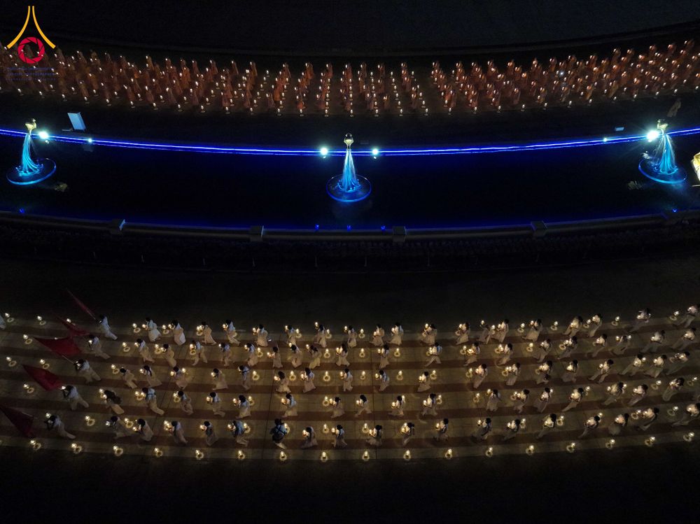 ภาพ No.312286:วันอังคารที่ 3 มีนาคม พ.ศ.2569 พิธีเวียนประทักษิณและจุดมาฆประทีป (ภาพชุดที่ 2) ณ ลานธรรมพระมหาธรรมกายเจดีย์ วัดพระธรรมกาย