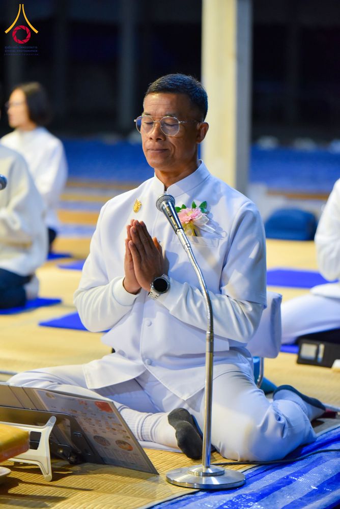 ภาพ No.292553:วันที่ 12 มกราคม พ.ศ. 2569 พิธีถวายภัตตาหารเป็นสังฆทาน แด่พระธรรมยาตรา ณ อนุสรณ์สถานมหาวิหารพระมงคลเทพมุนี (โลตัสแลนด์) อ.สองพี่น้อง จ.สุพรรณบุรี ในโครงการธรรมยาตรา กตัญญูบูชา มหาปูชนียาจารย์ พระมงคลเทพมุนี(สด จนฺทสโร) พระผู้ปราบมาร อนุสรณ์สถาน 7 แห่ง ปี