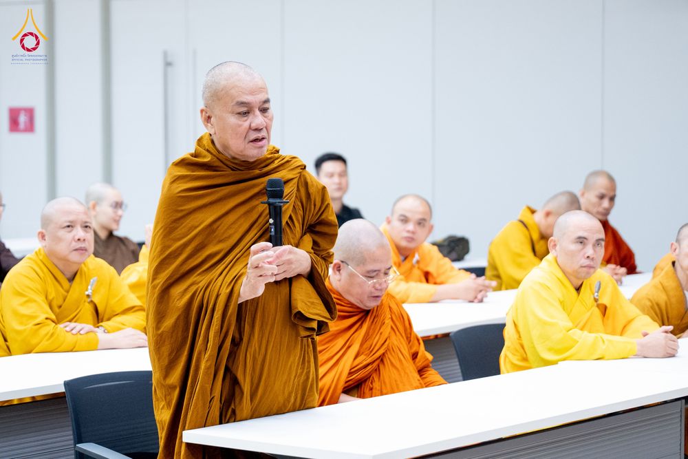 ภาพ No.324821:วันอังคารที่ 21 เมษายน พ.ศ.2569  หลวงพ่อทัตตชีโว รองเจ้าอาวาสวัดพระธรรมกาย ถวายการต้อนรับและปฏิสันถารคณะสงฆ์จากประเทศเวียดนาม