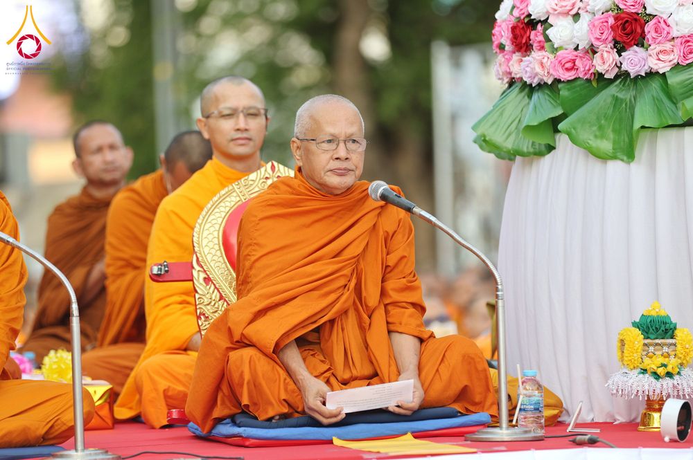 ภาพ No.310321:วันอาทิตย์ที่ 15 กุมภาพันธ์ พ.ศ. 2569 ตักบาตรพระ 1,000 รูป เมืองตรัง ปีที่ 2 ณ ลานพระบรมราชานุสาวรีย์ รัชกาลที่ 5 (หน้าศาลจังหวัดตรัง)อ.เมือง จ.ตรัง