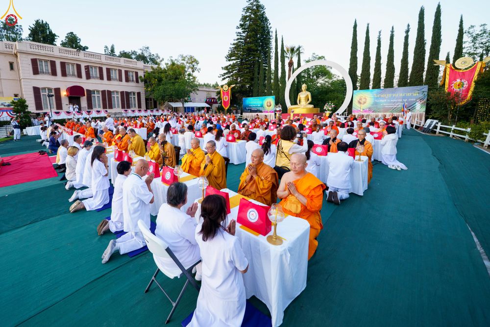 ภาพ No.332742:วันอาทิตย์ที่ 31 พฤษภาคม พ.ศ. 2569 วันวิสาขบูชา ณ วัดพระธรรมกายแคลิฟอร์เนีย  ประเทศสหรัฐอเมริกา