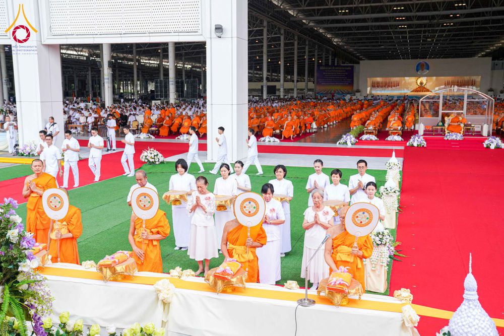 ภาพ No.316516:วันอาทิตย์ที่ 29 มีนาคม พ.ศ. 2569 พิธีทอดผ้าบังสุกุลและพิธีชำระร่าง โยมพ่อณรงค์ จินตมากุล  สิริอายุ 99 ปี 11 เดือน โยมบิดา พระครูปลัดรัตนวีรวัฒน์ (รังสฤษดิ์ อิทฺธิจินตโก) ที่ปรึกษาเจ้าคณะจังหวัดปทุมธานี เจ้าอาวาสวัดพระธรรมกาย  ณ ฌาปนสถานชั่วคราว ทางเข้า 