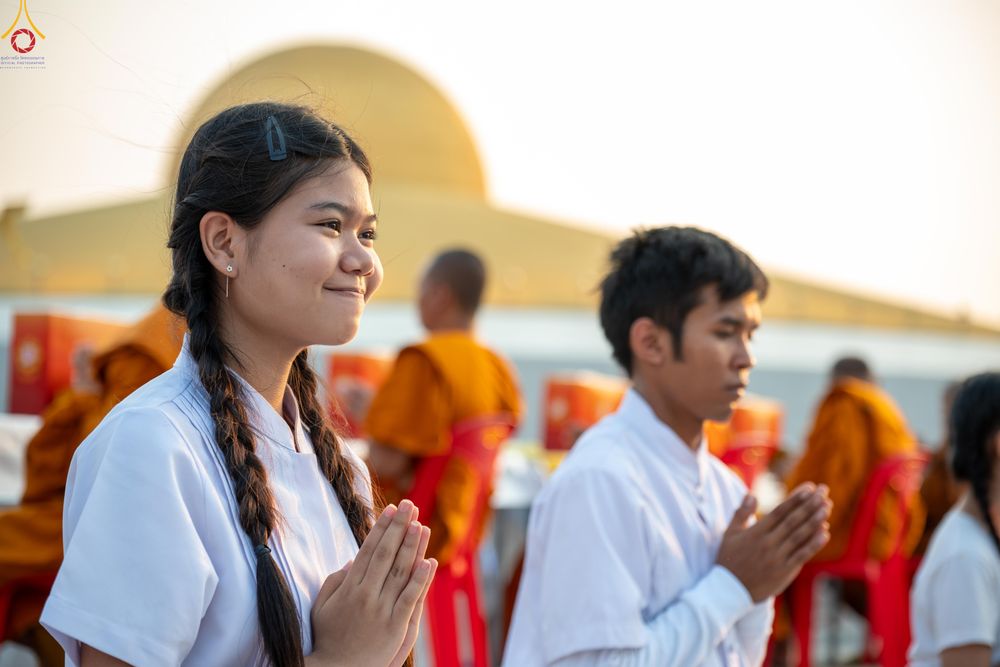 ภาพ No.324671:วันที่ 22 เมษายน พ.ศ.2569 (วันคุ้มครองโลก) บรรยากาศสาธุชน ในงานถวายมหาสังฆทาน 40,000 กว่าวัดทั่วประเทศ ณ ลานธรรม วัดพระธรรมกาย