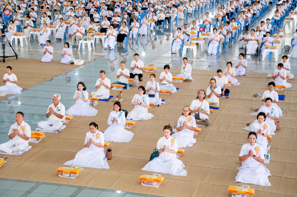 ภาพ No.343111:วันที่ 13 สิงหาคม พ.ศ.2569 พิธีบุพเปตพลี ครั้งที่ 186 ร่วมอุทิศส่วนกุศล แด่หมู่ญาติผู้ล่วงลับไปแล้ว และเป็นปัจจัยสนับสนุน การเผยแผ่พระพุทธศาสนา ณ หอฉันคุณยายอาจารย์ วัดพระธรรมกาย