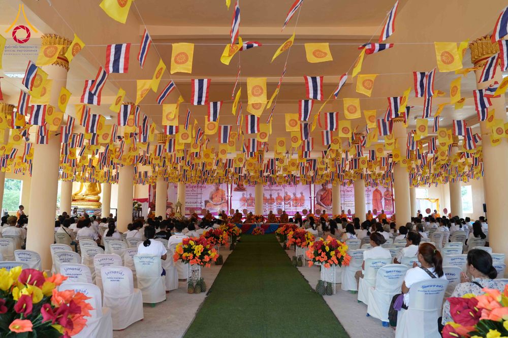 ภาพ No.323310:วันอาทิตย์ที่ 19 เมษายน พ.ศ. 2569 พิธีเจริญพระพุทธมนต์สมโภช “พระพุทธเมตตา” อัญเชิญพระบรมสารีริกธาตุ เพื่อบรรจุและประดิษฐาน ณ เกศมาลา “พระพุทธเมตตา” พระประธานในศาลาการเปรียญวัดหนองเต่า ณ วัดหนองเต่า ต.บึงพะไล อ.แก้งสนามนาง จ.นครราชสีมา