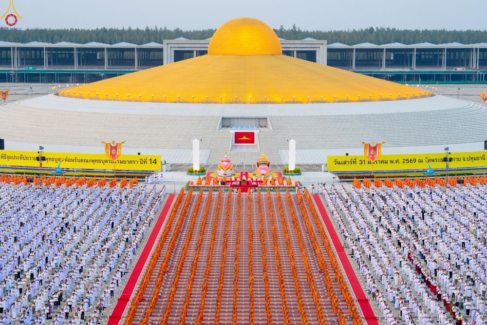 ภาพ No.307763:วันที่ 31 มกราคม พ.ศ. 2569 พิธีจุดประทีปธรรมถวายเป็นพุทธบูชา  และบูชาธรรมมหาปูชนียาจารย์ (ภาพชุดที่ 2) ณ วัดพระธรรมกาย ปทุมธานี ในโครงการธรรมยาตรา กตัญญูบูชา มหาปูชนียาจารย์ พระมงคลเทพมุนี(สด จนฺทสโร) พระผู้ปราบมาร อนุสรณ์สถาน 7 แห่ง ปีที่ 14