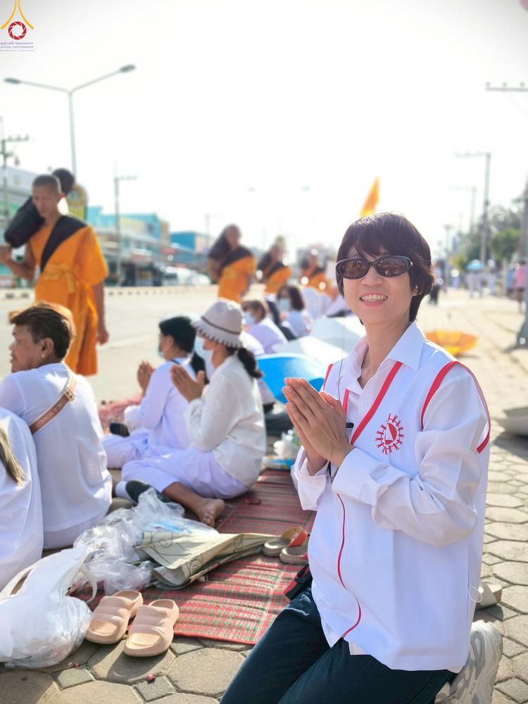 ภาพ No.296260:ภาพเบื้องหลังอาสาสมัครรวมใจ ชุดที่ 2 ในโครงการธรรมยาตรา กตัญญูบูชา มหาปูชนียาจารย์ พระมงคลเทพมุนี(สด จนฺทสโร) พระผู้ปราบมาร อนุสรณ์สถาน 7 แห่ง ปีที่ 14