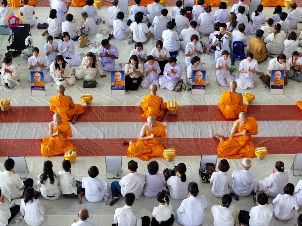 ภาพ No.321437:วันเสาร์ที่ 11 เมษายน พ.ศ.2569 พิธีขอบรรพชา พิธีขอสรณคมณ์และศีล, พิธีถวายบาตร พิธีอุปสมบท โครงการอุปสมบทหมู่ บูชาธรรมหลวงพ่อธัมมชโย พ.ศ.2569 โครงการอุปสมบทหมู่ธรรมทายาท ระดับอุดมศึกษา รุ่น 53 (ภาคฤดูร้อน) ณ วัดพระธรรมกาย ปทุมธานี