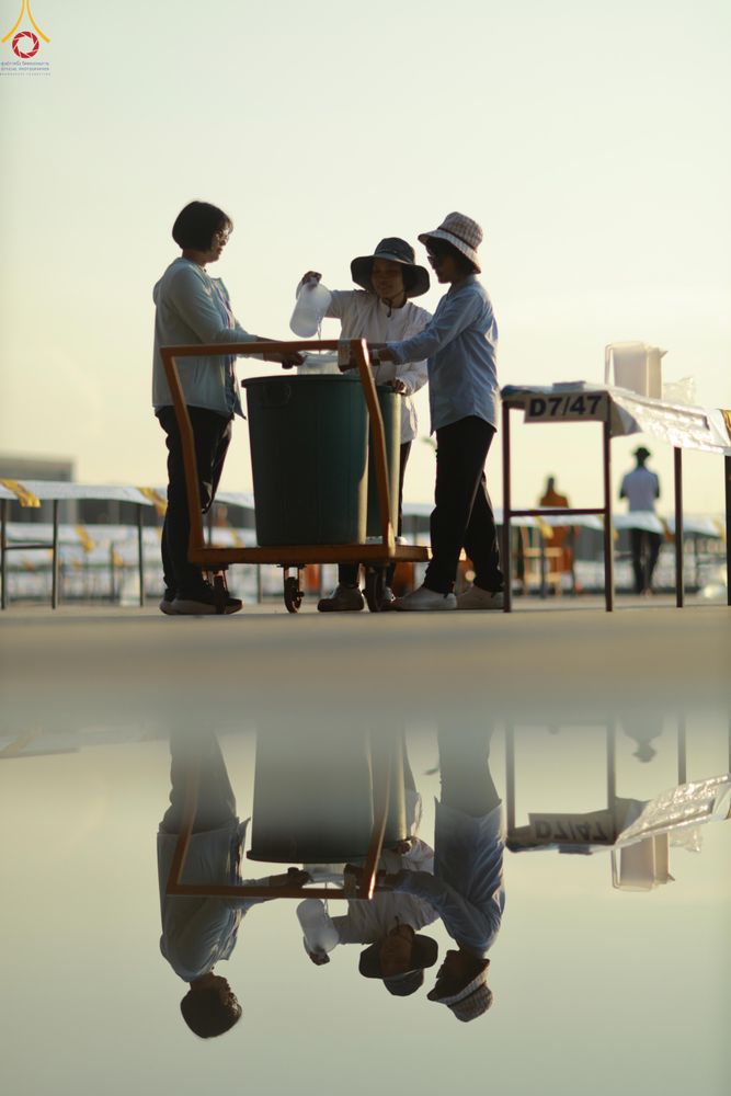 ภาพ No.320416:วันที่ 9 เมษายน พ.ศ.2569 การเตรียมงาน มัดถุงน้ำ ถ่วงขาโต๊ะไทยธรรม เพื่องานถวายมหาสังฆทาน 40,000 กว่าวัดทั่วประเทศ วันคุ้มครองโลก 22 เมษายน พ.ศ.2569 วัดพระธรรมกาย