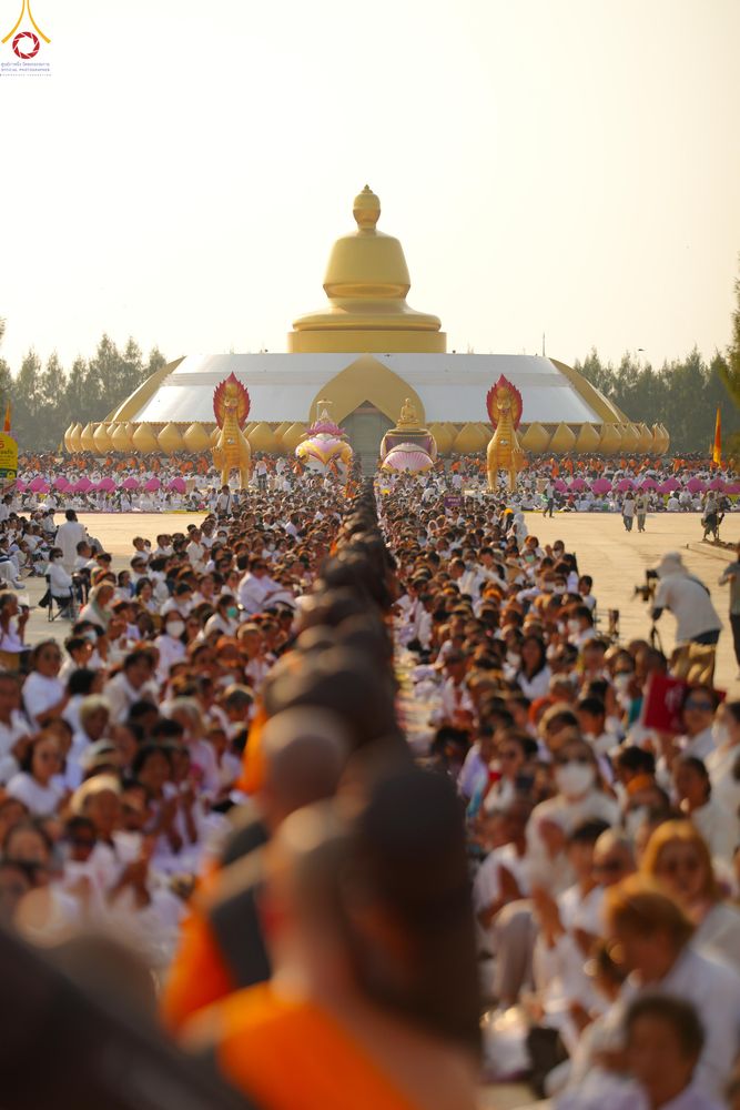 ภาพ No.299704:วันที่ 18 มกราคม พ.ศ. 2569 พิธีต้อนรับพระธรรมยาตรา (ภาพชุดที่ 2) ณ อนุสรณ์สถานลำดับที่ 5  สถานที่เผยแผ่วิชชาธรรมกายครั้งแรก อนุสรณ์สถานบางปลา วัดบางปลา อำเภอบางเลน จังหวัดนครปฐม ในโครงการธรรมยาตรา กตัญญูบูชา มหาปูชนียาจารย์ พระมงคลเทพมุนี(สด จนฺทสโร) พระ