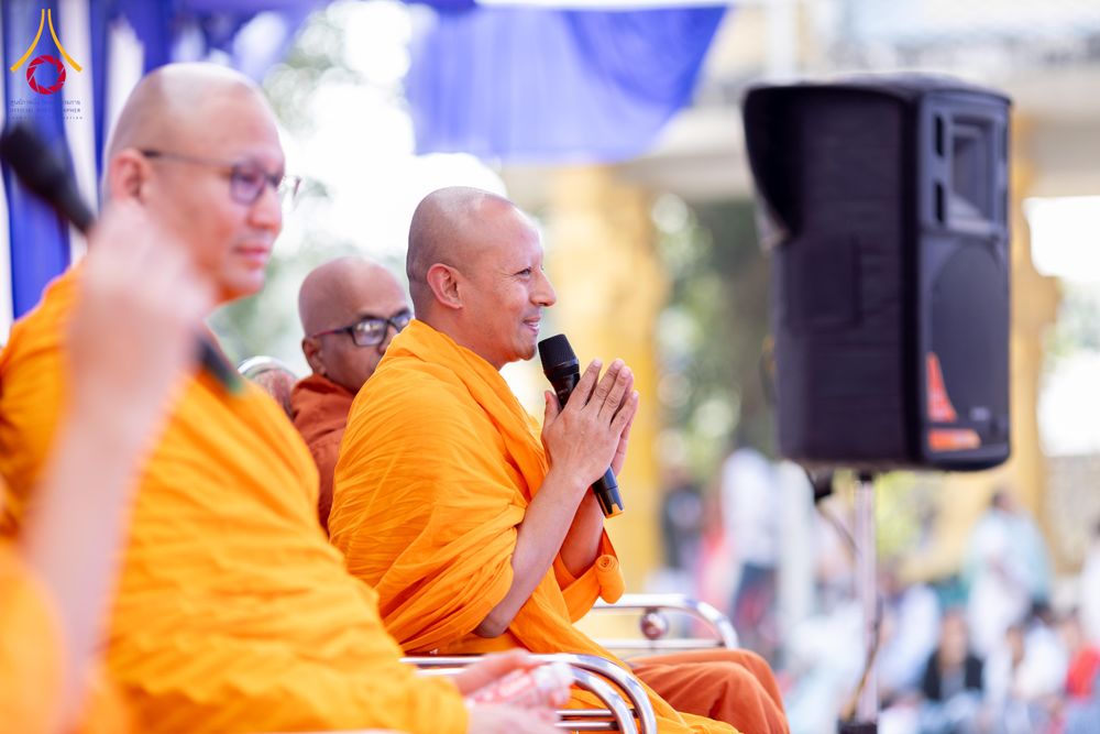 ภาพ No.283770:วันที่ 6-7 ธันวาคม พ.ศ. 2568  พิธีรับมอบหนังสือแสดงเจตจำนงถวายสิทธิครอบครองและใช้ประโยชน์วัดสันติวัน เมืองนาคปูร์  พิธีจุดโคมประทีปถวายเป็นพุทธบูชา และอุทิศบุญกุศลแด่ ดร.บี.อาร์. อัมเบดการ์  พิธีบูชาข้าวพระถ่ายทอดสดจากประเทศไทย