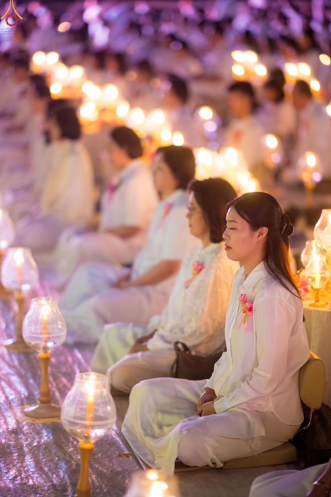 ภาพ No.292135:วันที่ 10 มกราคม พ.ศ. 2569 พิธีจุดประทีปถวายเป็นพุทธบูชา และบูชาธรรมมหาปูชนียาจารย์  ณ อนุสรณ์สถานคลองบางนางแท่น อ.สามพราน จ.นครปฐม ในโครงการธรรมยาตรา กตัญญูบูชา มหาปูชนียาจารย์ พระมงคลเทพมุนี(สด จนฺทสโร) พระผู้ปราบมาร อนุสรณ์สถาน 7 แห่ง ปีที่ 14