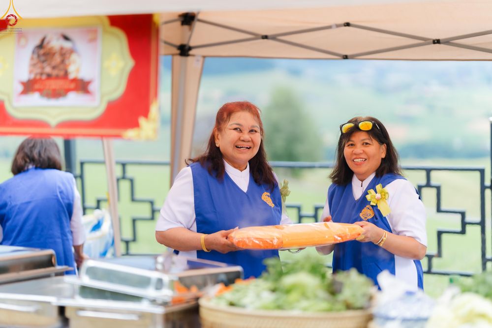 ภาพ No.286210:วันที่ 13 กรกฎาคม พ.ศ. 2568  พิธีทอดผ้าป่าฉลอง 13 ปี  วัดพระธรรมกายสวิตเซอร์แลนด์