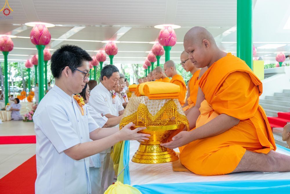 ภาพ No.328410:วันเสาร์ที่ 2 พฤษภาคม พ.ศ.2569 พิธีอุปสมบทสามเณรเตรียม DCI รุ่นที่ 23 ณ อุโบสถพระไตรปิฎก วัดพระธรรมกาย จังหวัดปทุมธานี