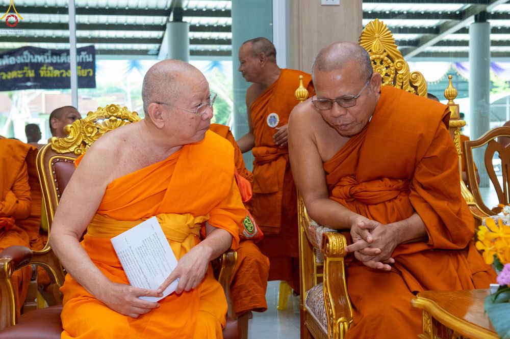 ภาพ No.328233:วันเสาร์ที่ 9 พฤษภาคม พ.ศ. 2569 พิธีตักบาตรแด่คณะสงฆ์ 323 วัด 4 จังหวัดชายแดนภาคใต้ พิธีถวายสังฆทานแด่คณะสงฆ์ 323 วัด ปีที่ 22 ครั้งที่ 185 พิธีมอบกองทุนหนุนแรงใจช่วยครูใต้ ปีที่ 19 ครั้งที่ 148 ณ ศูนย์ปฏิบัติธรรมภาคใต้